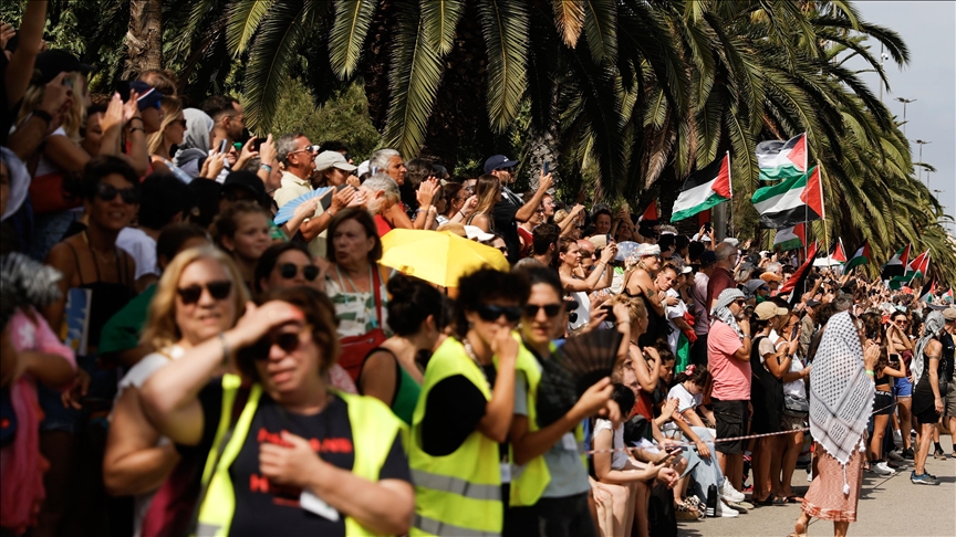 Thousands rally across Spain in solidarity with Palestinians