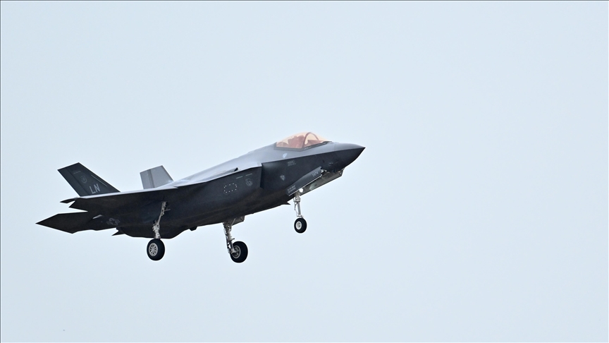 Singapore seeks to purchase 4 reconnaissance aircraft from US