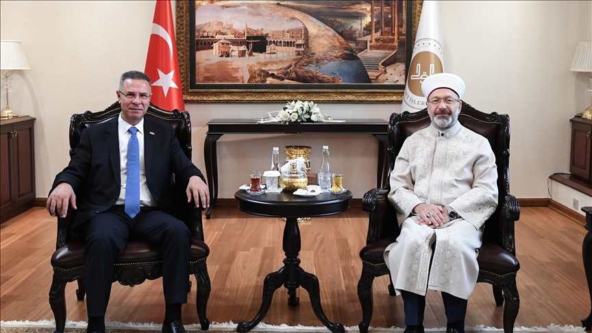 رئيس الشؤون الدينية التركي: نبذل قصارى جهدنا لضمان حرية فلسطين
