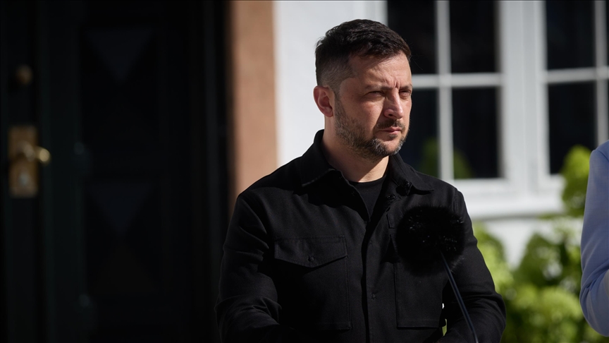 Zelenskyy signs decree imposing sanctions on Russia-linked individuals, firms