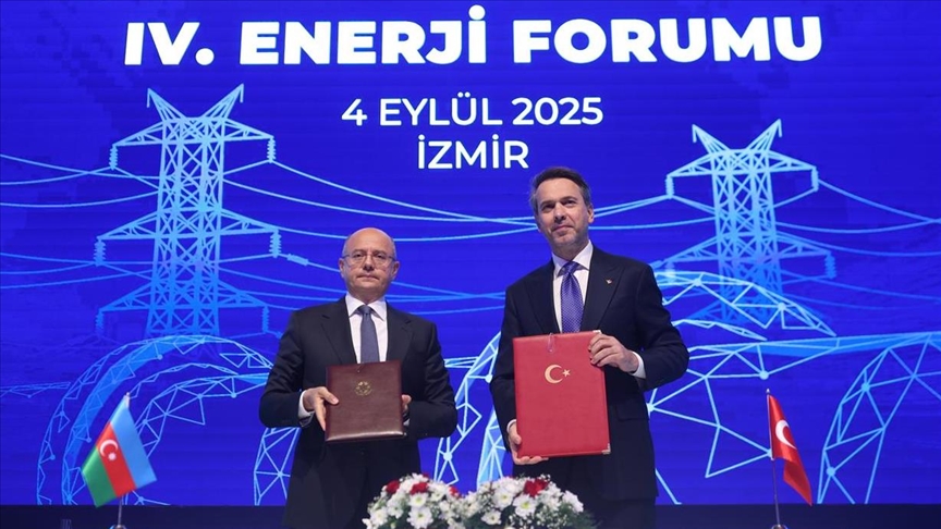 Türkiye-Azerbaycan enerji ortaklığı: Hidrokarbondan yenilenebilir enerji işbirliğine