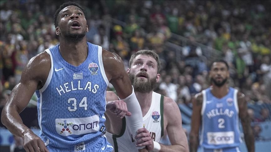 Греция вышла в полуфинал Евробаскета-2025, обыграв Литву