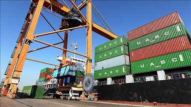 China, UK hold 1st trade commission talks in 7 years