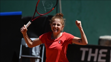 Milli tenisçi Berfu Cengiz, kariyerinin ilk WTA ana tablo galibiyetini aldı