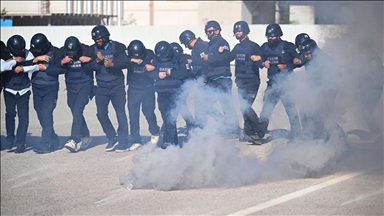 الأناضول تواصل تدريب صحفيين على التغطية في الحروب