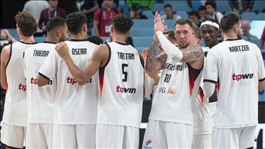 Son dünya şampiyonu Almanya, EuroBasket 2025'te yarı finale yükseldi