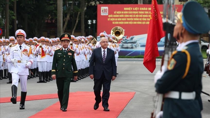 Le ministre de la Défense de la Türkiye effectue une visite officielle au Vietnam
