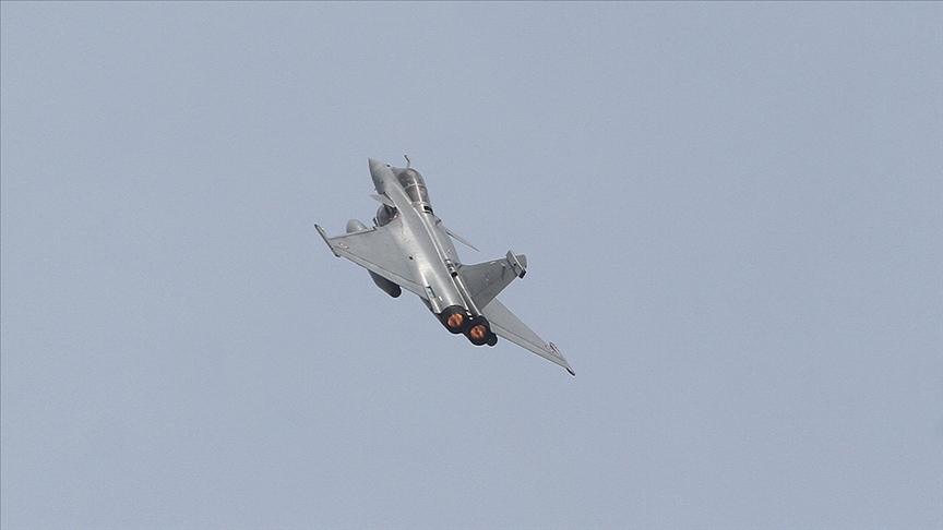 Fransa, Polonya üzerindeki NATO hava savunmasını güçlendirmek için Rafale savaş uçağı gönderiyor