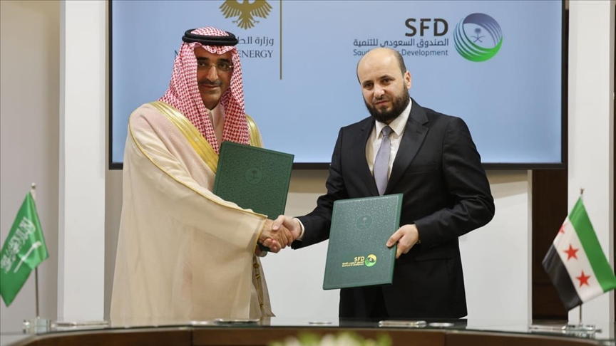 السعودية تمنح سوريا مليوناً و650 ألف برميل من النفط الخام