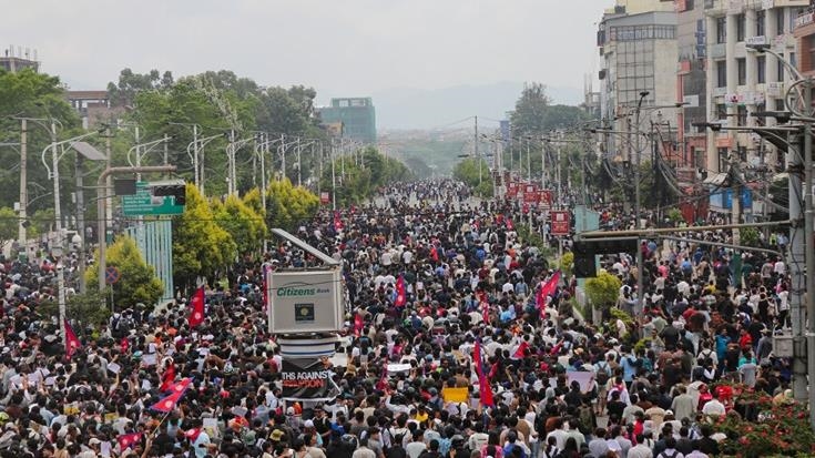 Népal : le président promet de répondre aux revendications des manifestants et appelle à la coopération