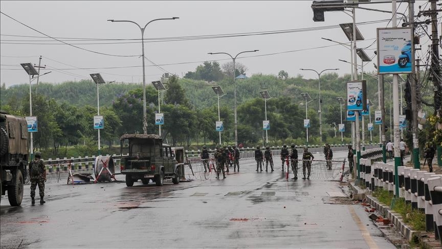 لە نیپاڵ زیاتر لە ١٥ هەزار زیندانی لە گرتووخانەکان هەڵاتن