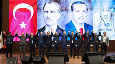 Konya'nın Seydişehir ve Emirgazi belediye başkanları AK Parti'ye katıldı