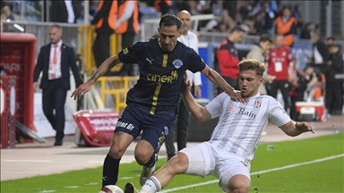 Kasımpaşa ndan rrugën me futbollistin kosovar Loret Sadiku