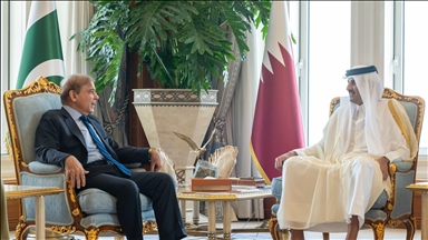 Qatar: le Premier ministre pakistanais appelle à l’unité musulmane face à l’agression israélienne