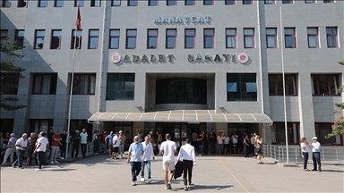 Eski Manavgat Belediye Başkanı Sözen ile kardeşi "rüşvet" soruşturması kapsamında adliyeye sevk edildi