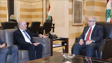 Le Drian rencontre les dirigeants libanais à Beyrouth
