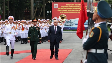 Türkiye’s defense chief pays official visit to Vietnam
