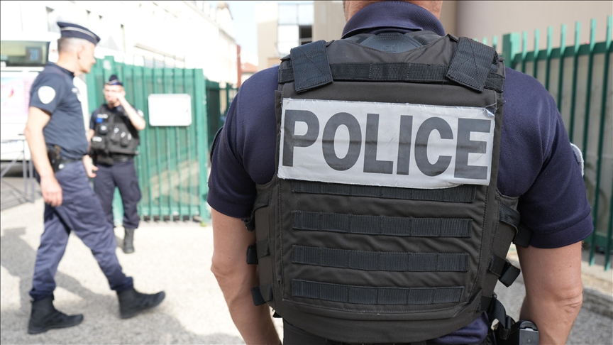 La policía francesa registra el domicilio del director editorial de la página web de la Unión Judía Francesa por la Paz