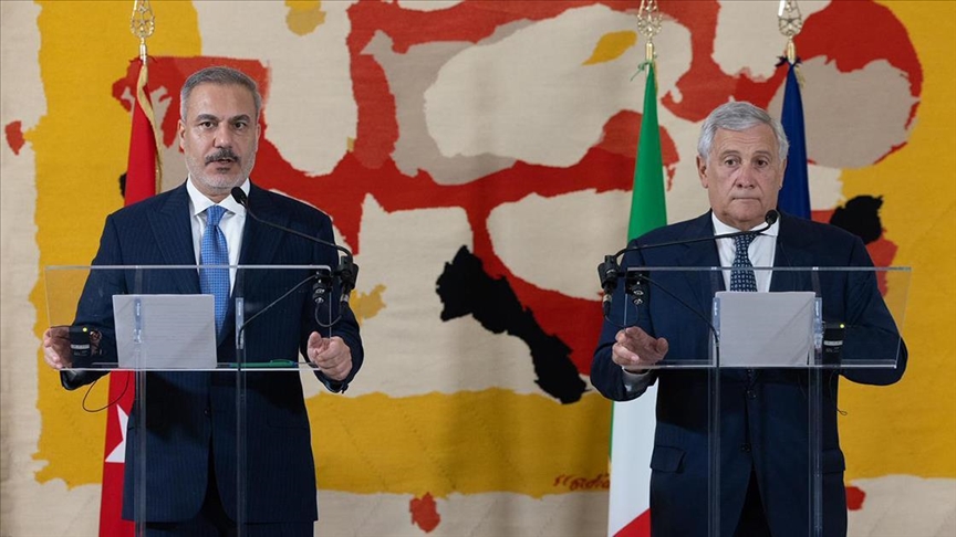 Turkish, Italian foreign ministers discuss strengthening bilateral ties