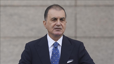 AK Parti Sözcüsü Çelik: Her türlü darbeyi ve arkasındaki zihniyeti lanetliyoruz