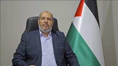 حماس تعلن أداء خليل الحية صلاة الجنازة على نجله وضحايا هجوم الدوحة 