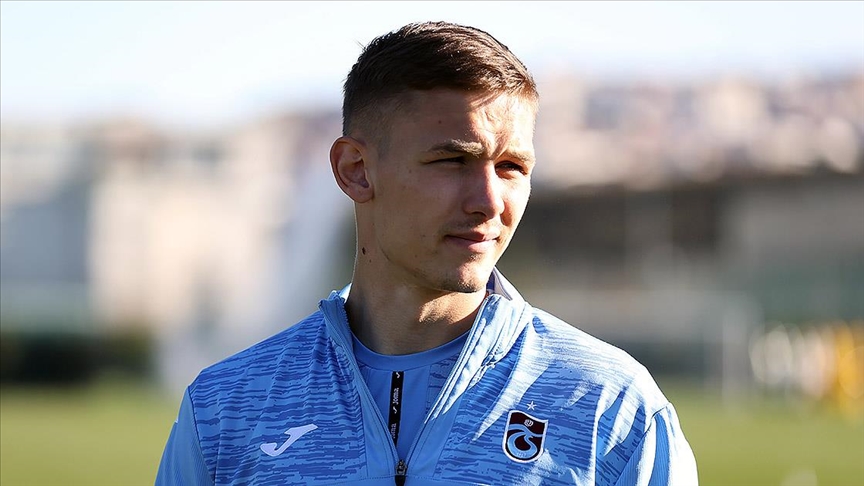 Trabzonspor'da sakatlığı bulunan Sikan, Fenerbahçe maçında forma giyemeyecek