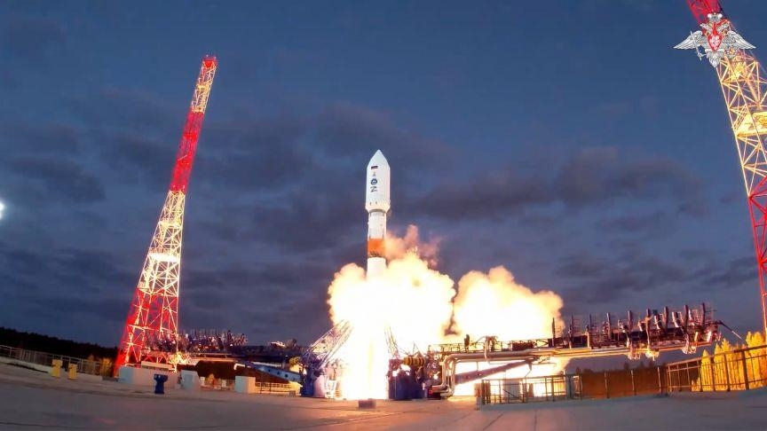 Rusija lansirala raketu Sojuz-2.1b koja nosi vojne i edukacijske satelite
