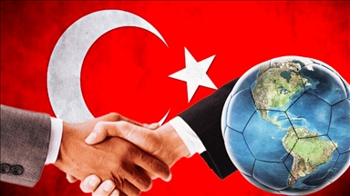 Süper Lig takımları, 213 transferin 149'unu yurt dışından getirdi