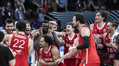 Süper Lig kulüpleri, A Milli Basketbol Takımı'nı kutladı