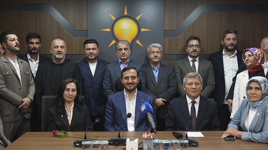AK Parti Beykoz İlçe Başkanlığı'nda teşkilat tanışma programı yapıldı
