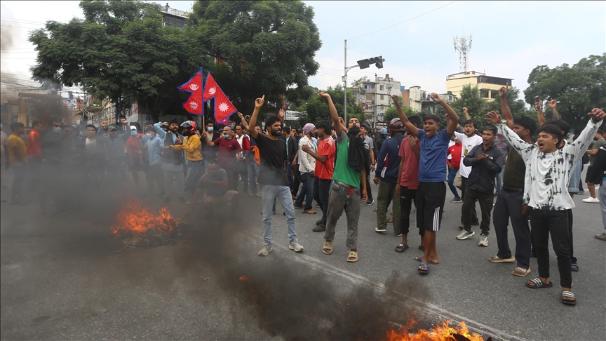 Nepal'de protestolar sırasında firar eden 3 bin 723 mahkum yakalandı