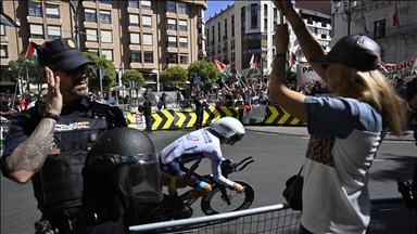 Više od 1.500 policajaca angažirano na posljednjoj etapi španske Vuelte zbog propalestinskih protesta