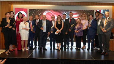 Küresel Gazeteciler Konseyinin Uluslararası Medya Dostluk Ödülleri New York'ta sahiplerine verildi