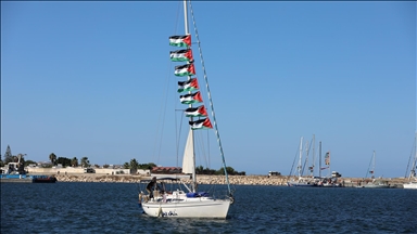 انطلاق أول سفينة تونسية ضمن أسطول الصمود نحو غزة