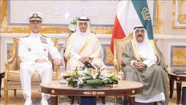 أمير الكويت يلتقي قائد القيادة المركزية الأمريكية غداة زيارته الدوحة