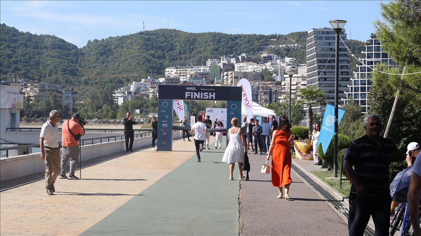Shqipëri, shkollat e Fondacionit Turk Maarif organizojnë maratonë për fillimin e vitit të ri shkollor