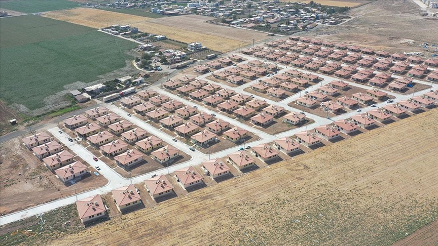 Türkiye'nin ilk "kırsal uydu kenti", hak sahibi depremzedelerden tam not aldı