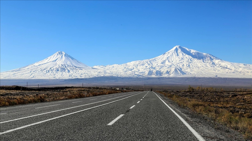 نماد کوه آغری از مهرهای مرزی ارمنستان حذف می‌شود