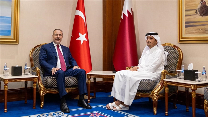 Kryediplomati turk Fidan takon në Doha homologun e tij të Katarit