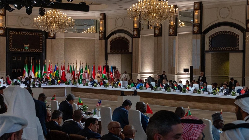 İİT-Arap Birliği Ortak Zirvesi'nde İsrail'in Katar saldırısına kınama ve yeni planlarına karşı durulması vurgusu