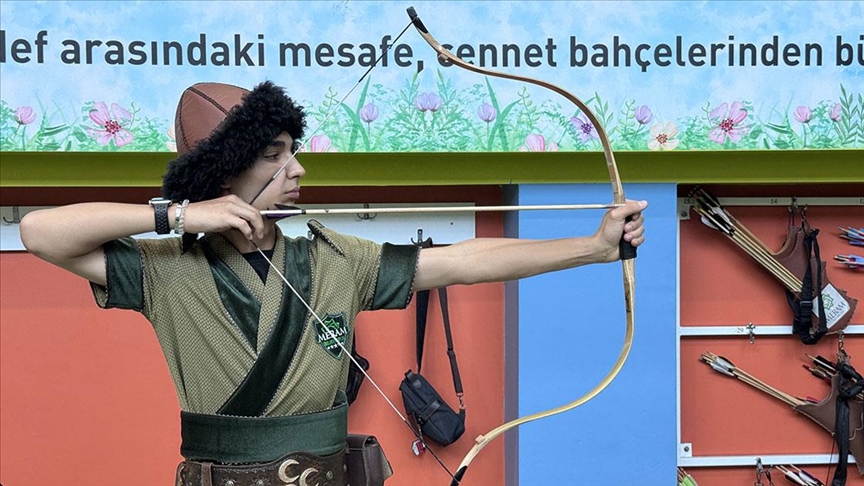 Doktor tavsiyesiyle başladığı okçulukta altın madalyaya uzandı