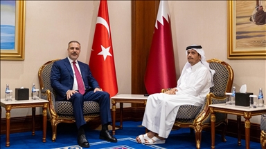 الدوحة.. وزير الخارجية التركي يلتقي نظيره القطري