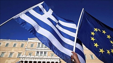 EU seizes record $294M worth of goods in Greek customs fraud probe