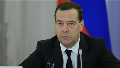 Medvedev: Krijimi i një zone ndalim-fluturimi mbi Ukrainë do të thotë luftë NATO-Rusi