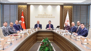 Bakanlar Kurum ve Ersoy deprem bölgesindeki tarihi yapıların restorasyonu için bir araya geldi