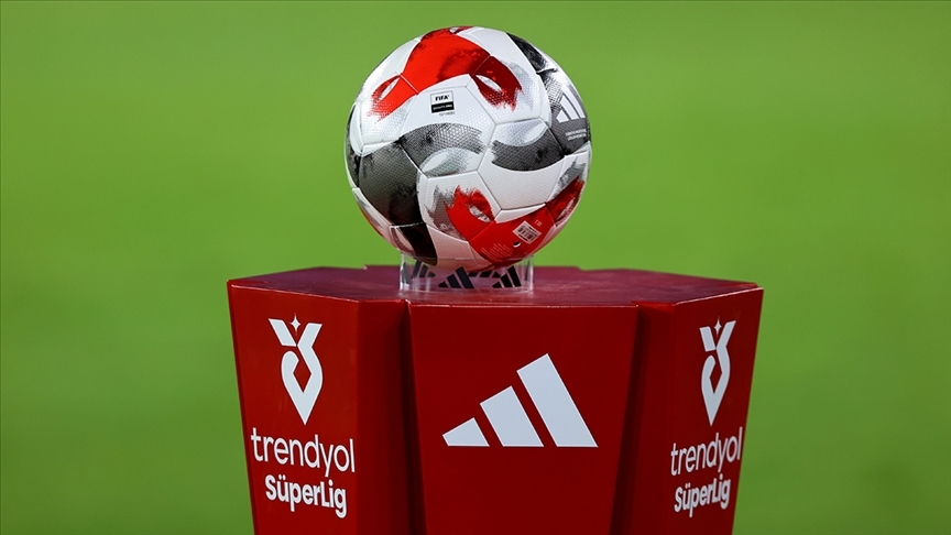 Süper Lig'de 3 erteleme maçı oynanacak