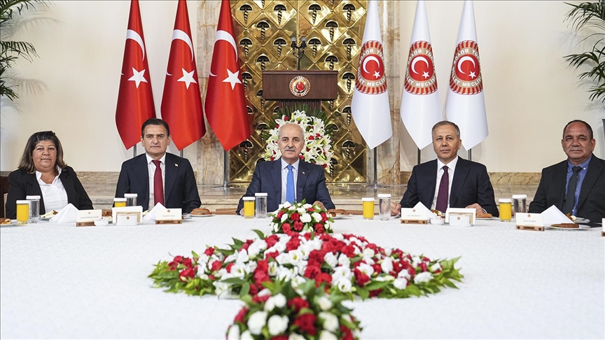 TBMM Başkanı Kurtulmuş: Güney Kıbrıs'a yapılan askeri sevkiyatın sıradan bir sevkiyat olmadığının farkındayız