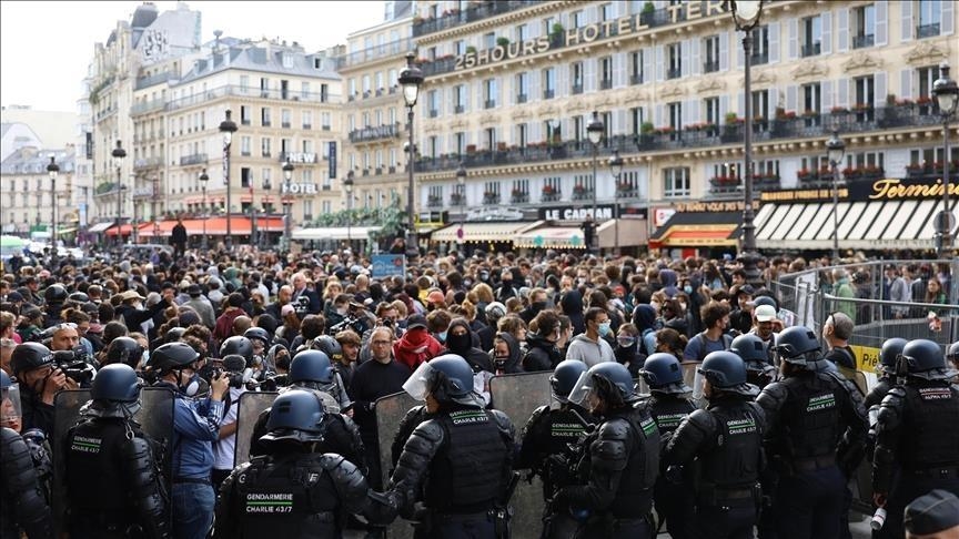 France expects over 400,000 protesters to join Sept. 18 mobilization