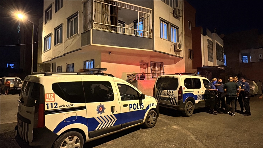 Li Mêrsînê jinekê kurê xwe yê 5 salî bi kêrê kuşt
