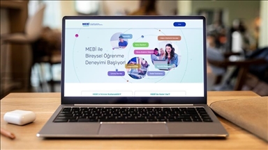 MEB'in yapay zeka destekli "MEBİ" platformu ortaokul öğrencilerinin kullanımına sunuldu